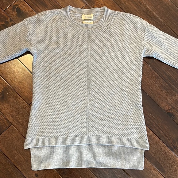 Aritzia | Wilfred Italian Yarn Chevron Knit Sweater - Picture 3 of 15